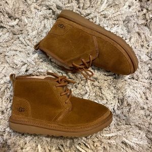 UGG Unisex Child Kids Neumel Ii Boot Size 5